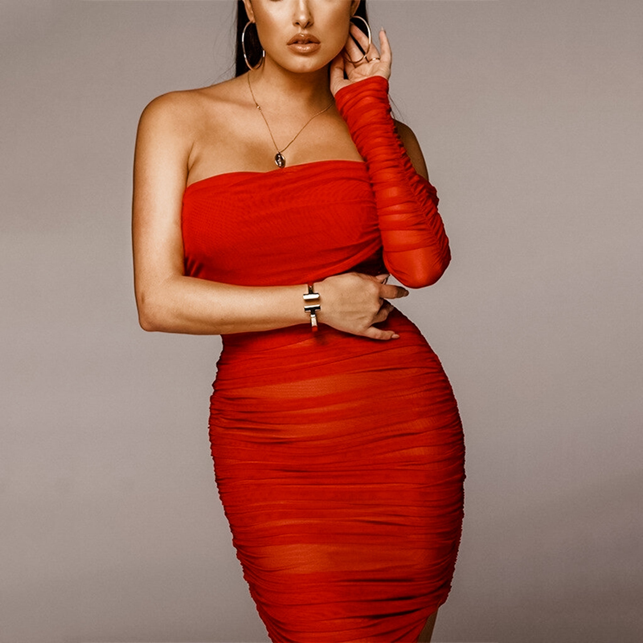Scarlet Ruched Bodycon Dress – Mon Amie Cherry